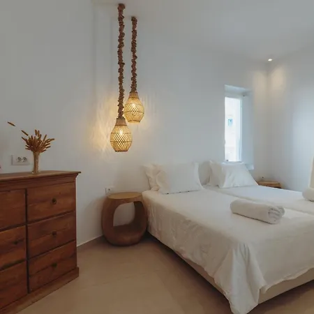 Chora With Swimming Pool Villa