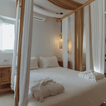 Villa Chora With Swimming Pool