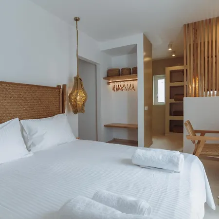 Chora With Swimming Pool Villa