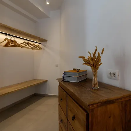 Chora With Swimming Pool Villa