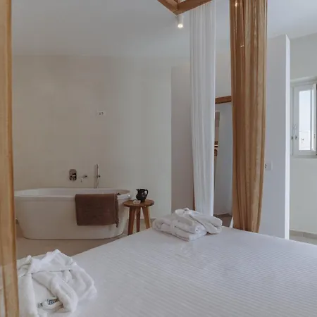 Chora With Swimming Pool *