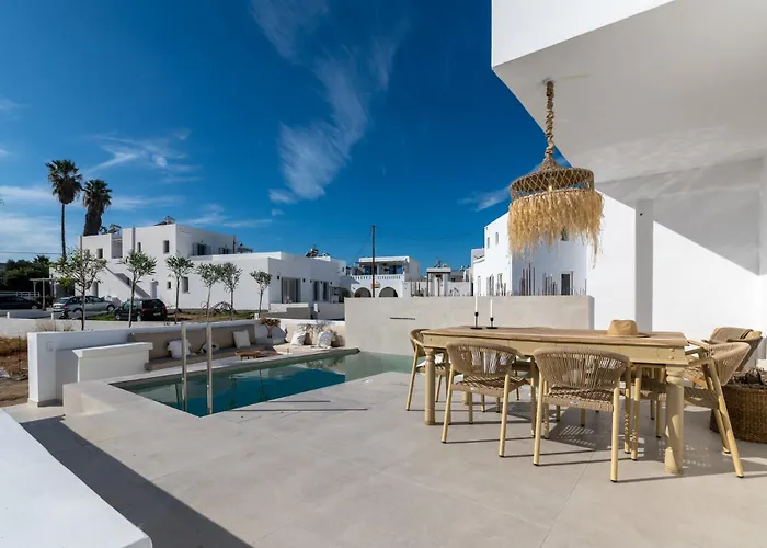 Villa Chora With Swimming Pool